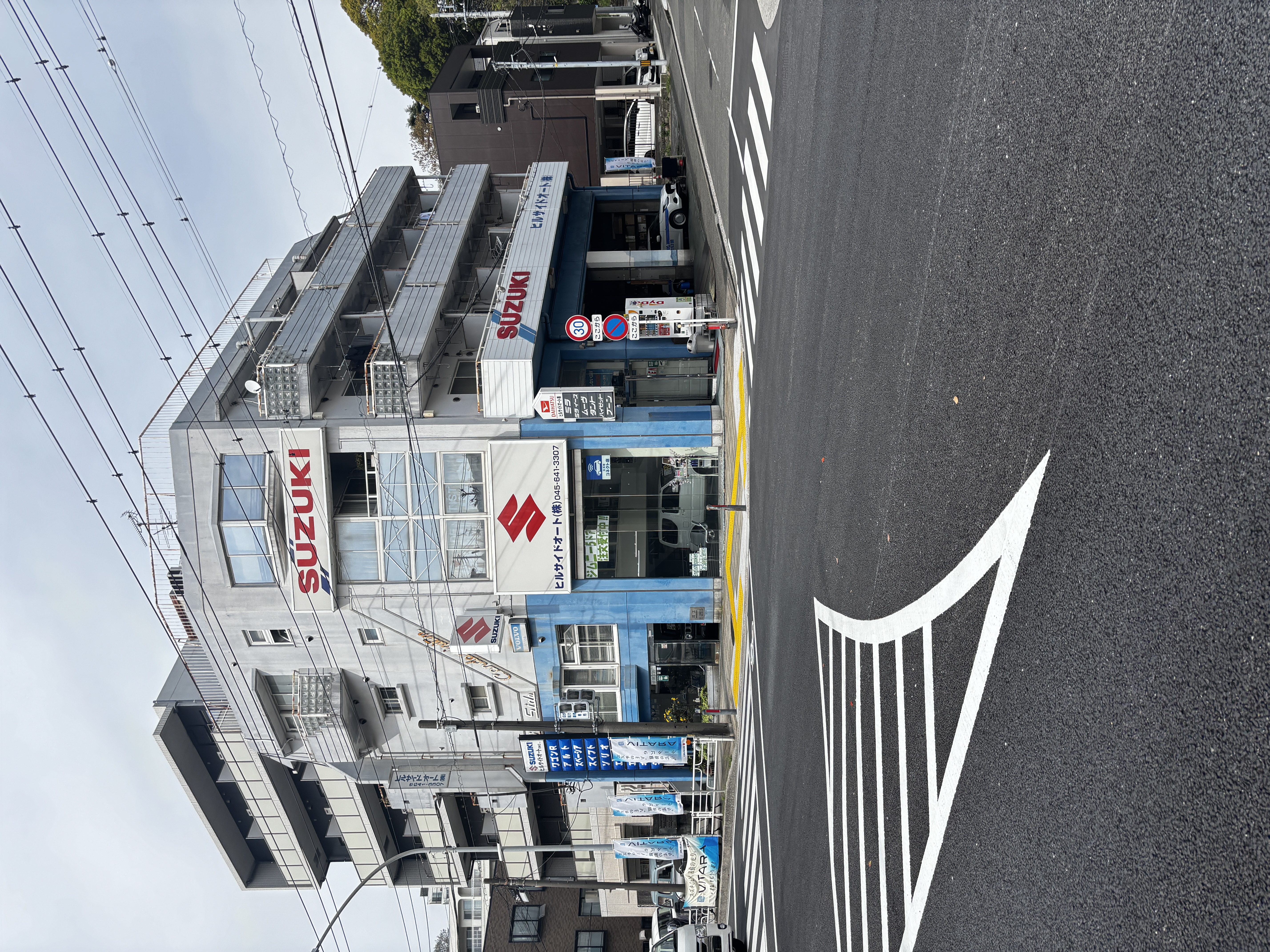 Hillside Auto Corporation storefront in Yokohama